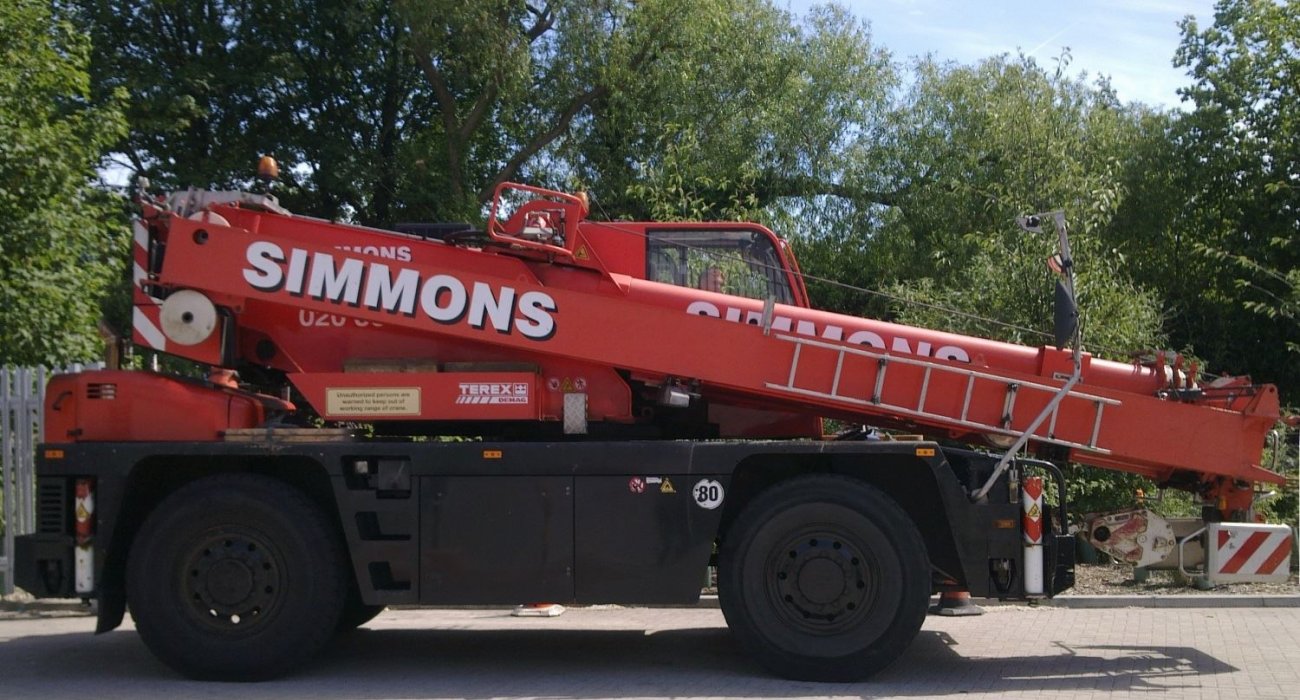 Simmons mobile crane